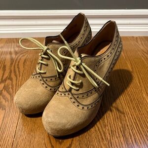Miz Mooz Oxford Heels
